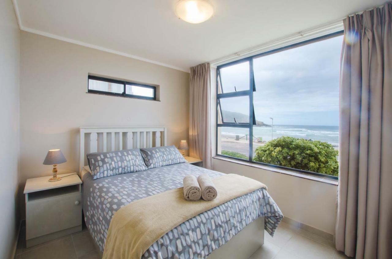 Herolds Bay Accommodation - Hiers Ons Weer Downstairs Exterior photo